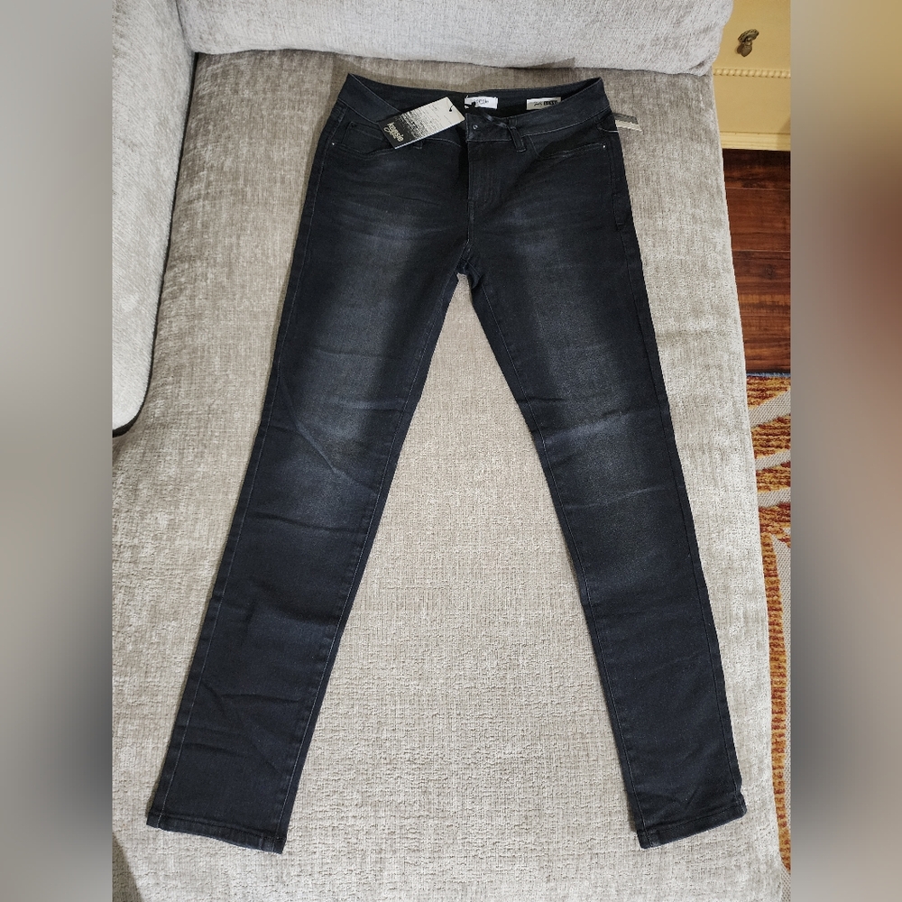 Size 8/29 Kensie Jeans